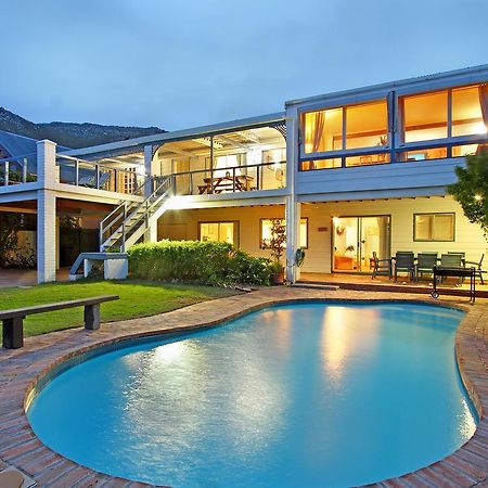 Atlantic Dream Beachfront Villa 스카버러 외부 사진