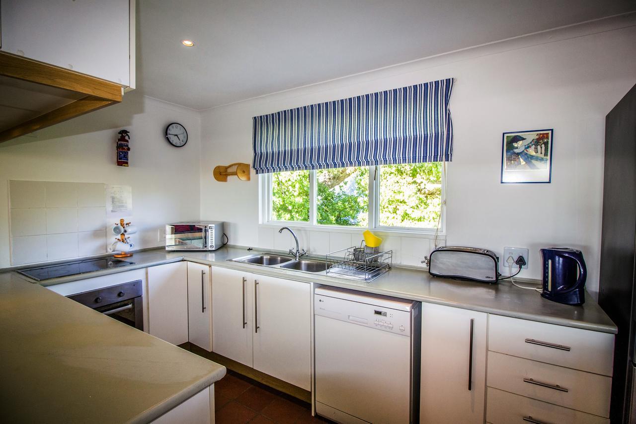Atlantic Dream Beachfront Villa 스카버러 외부 사진